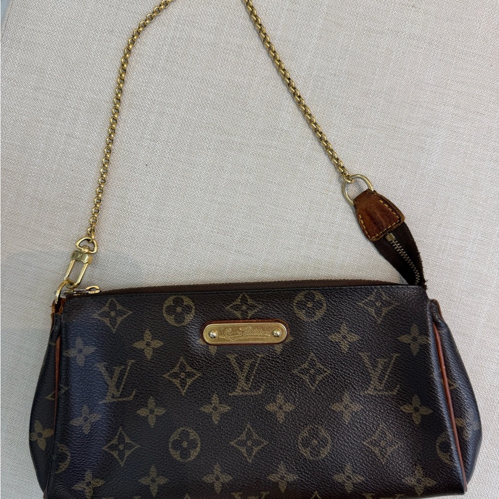 Louis Vuitton EVA Brown Monogram Cosmetic Pouch with Chain Strap - Picture 5 of 7